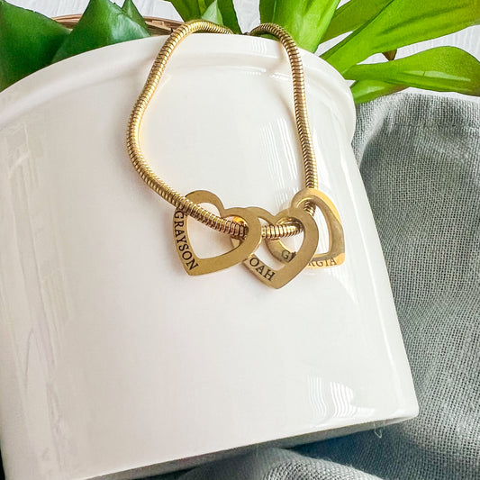 Personalized heart bracelet